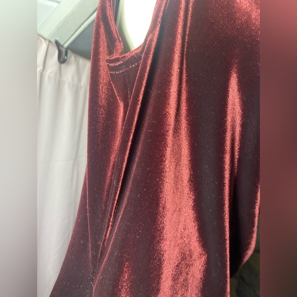 Georgiou Studio Burgundy Velvet Cocktail Dress V neck Side Slit Medium - Picture 9 of 16